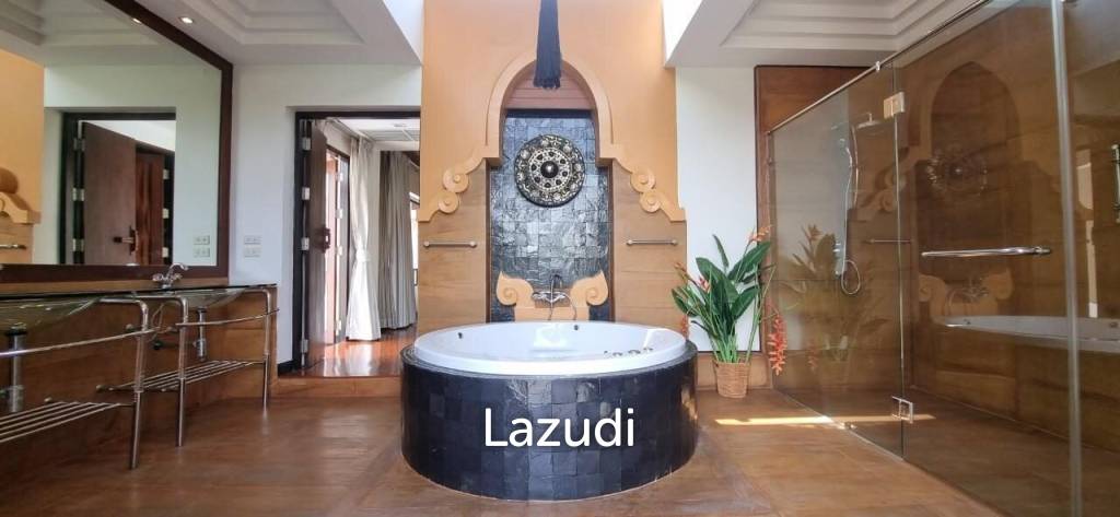 5 Bed 810 SQ.M East Pattaya Style Bali House