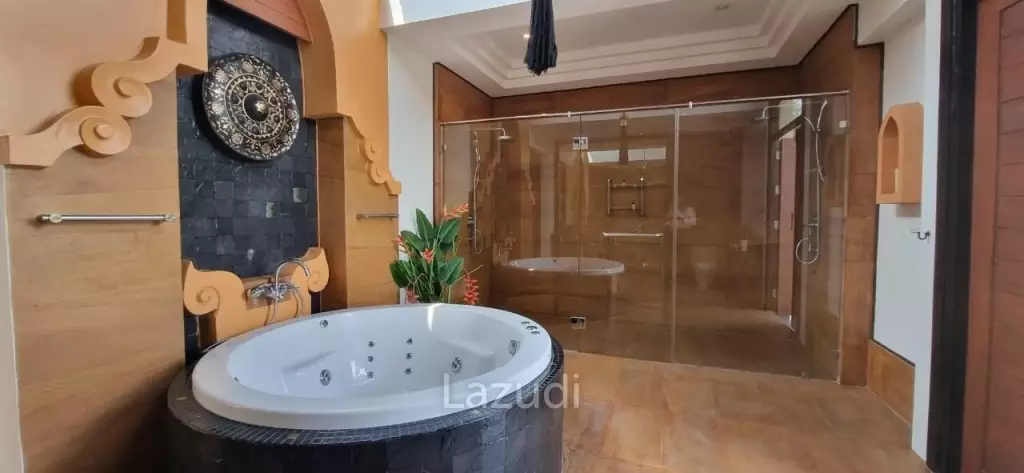 5 Bed 810 SQ.M East Pattaya Style Bali House