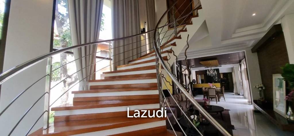 5 Bed 810 SQ.M East Pattaya Style Bali House