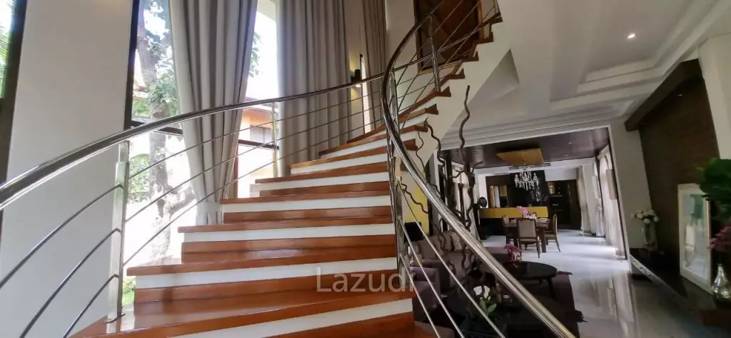 5 Bed 810 SQ.M East Pattaya Style Bali House