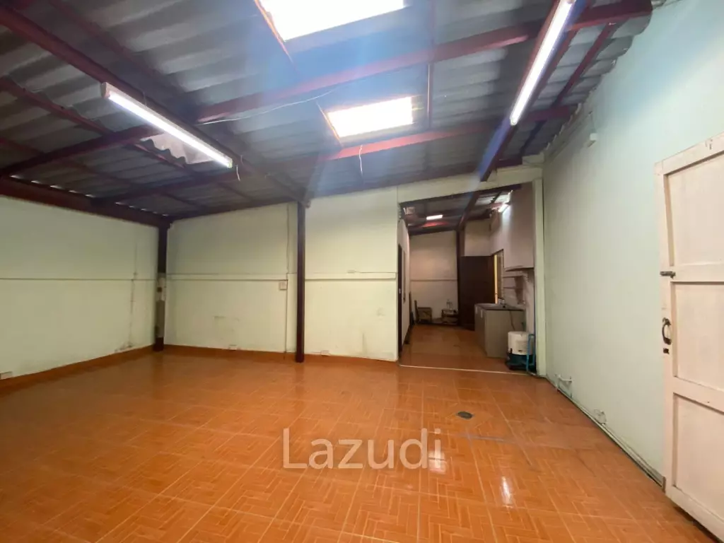 Double Commercial Unit for Sale in Pattaya