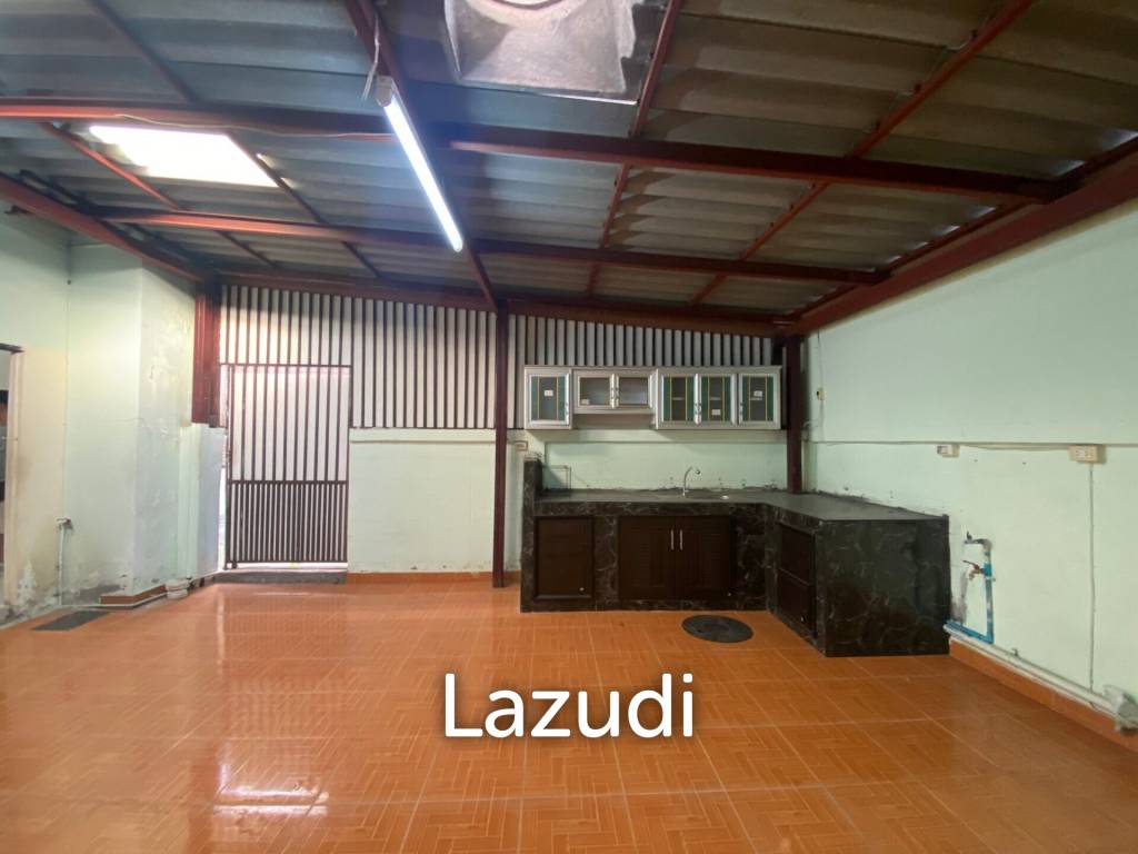 Double Commercial Unit for Sale in Pattaya