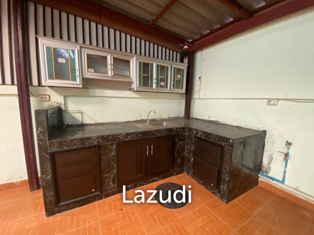 Double Commercial Unit for Sale in Pattaya