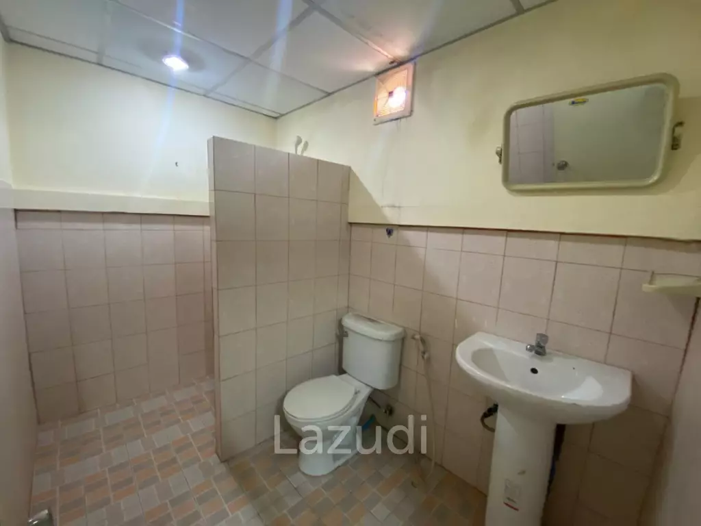 Double Commercial Unit for Sale in Pattaya