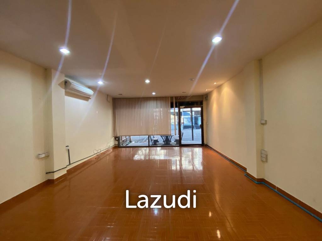 Double Commercial Unit for Sale in Pattaya