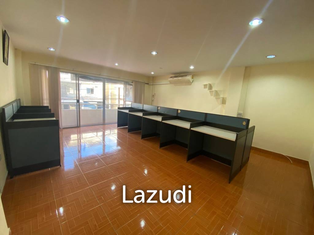 Double Commercial Unit for Sale in Pattaya