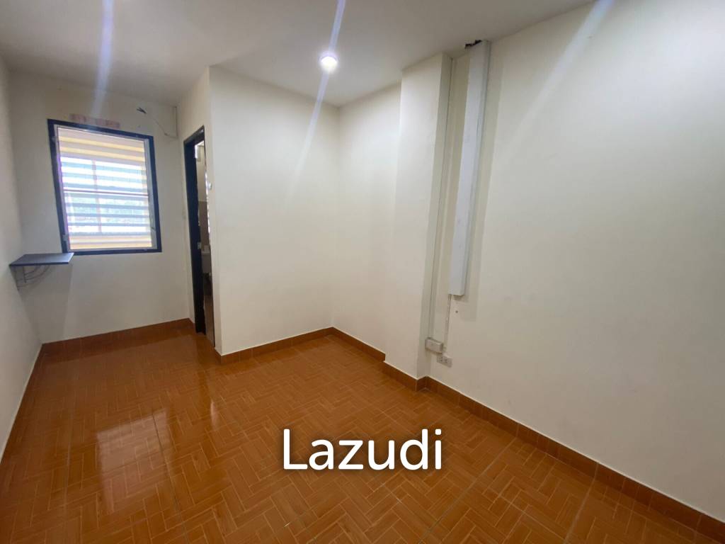 Double Commercial Unit for Sale in Pattaya