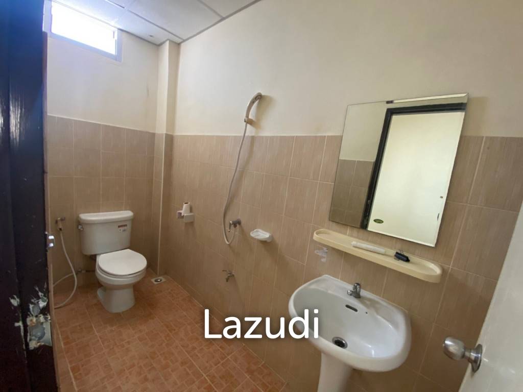 Double Commercial Unit for Sale in Pattaya