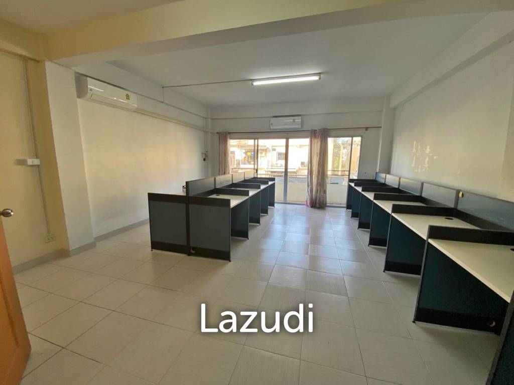 Double Commercial Unit for Sale in Pattaya