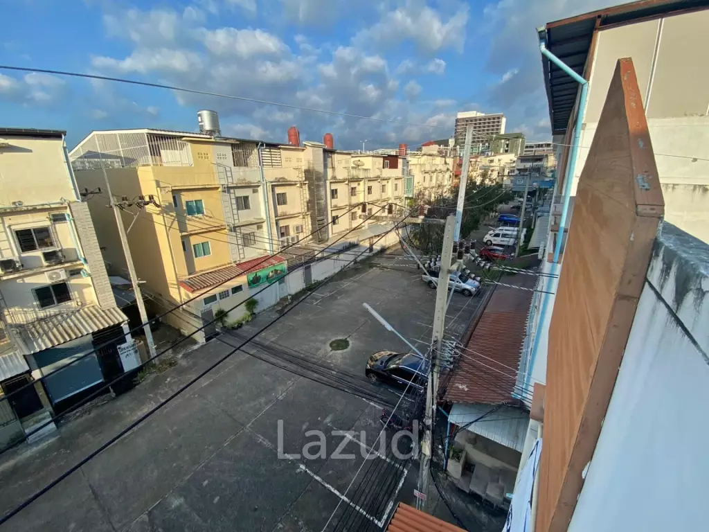 Double Commercial Unit for Sale in Pattaya