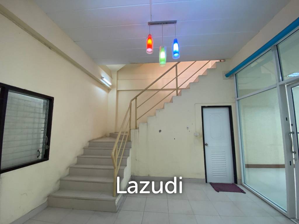 Double Commercial Unit for Sale in Pattaya