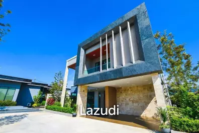 Modern Loft Style House for Sale in Huay Yai