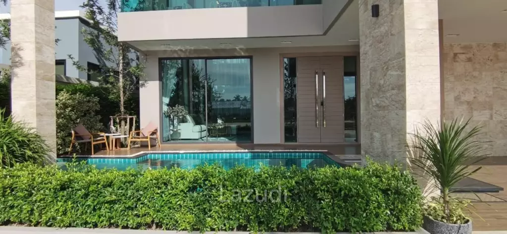 Modern Loft Style House for Sale in Huay Yai