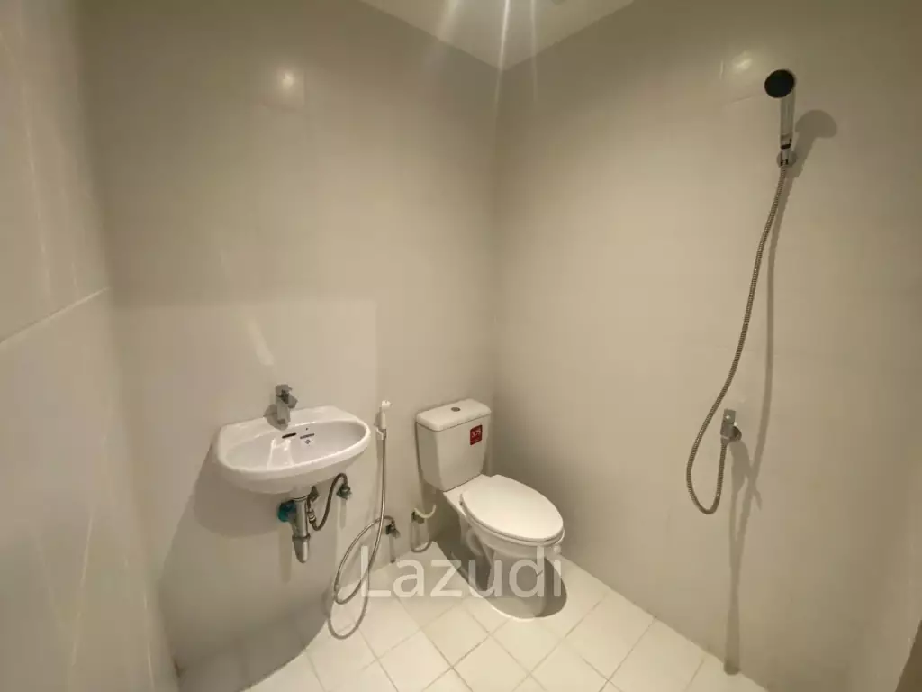 3 Bed 4 Bath 268 SQ.M La Royale Beach