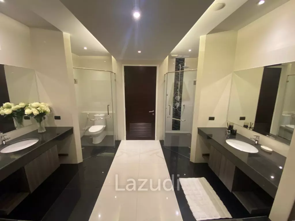 3 Bed 4 Bath 268 SQ.M La Royale Beach