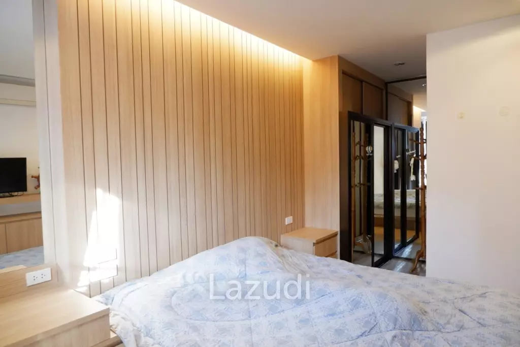 1 Bed 1 Bath 41 SQ.M The Chezz Condo