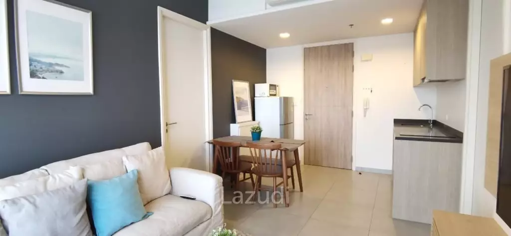 2 Beds 2 Baths 53 SQ.M Unixx Condo