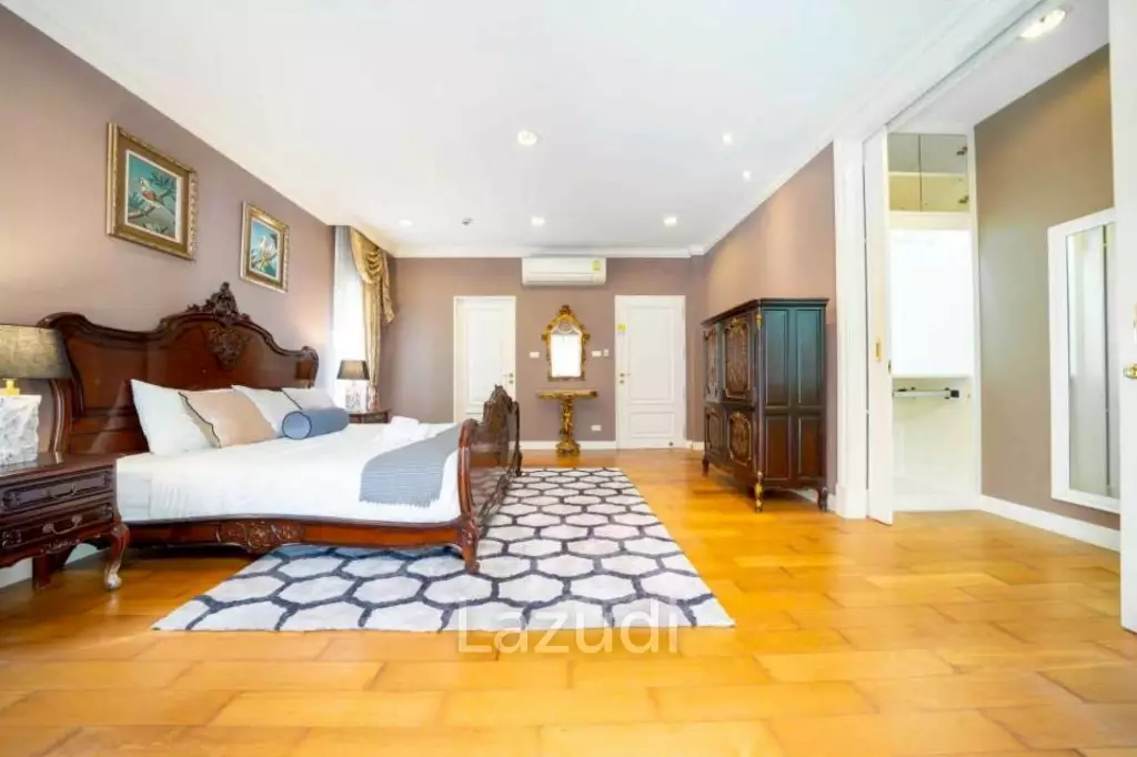 4 Bedroom 4 Bathroom 450 SQ.M. Siam Royal View