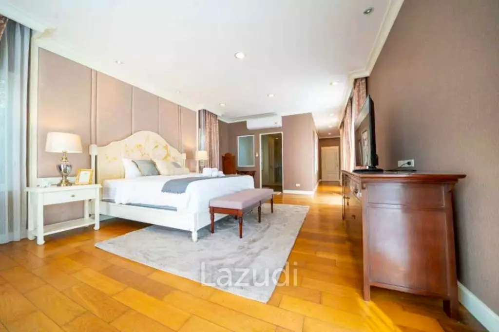 4 Bedroom 4 Bathroom 450 SQ.M. Siam Royal View