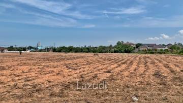 Beautiful Land 20 Rai for Sale in Bang Saray