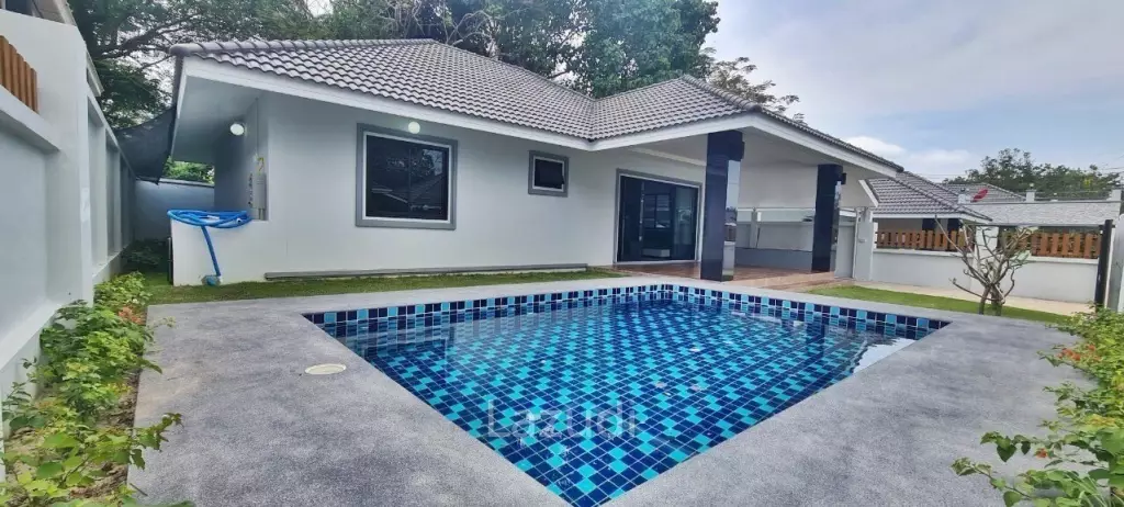Bang Saray Brand New Pool House for Sale