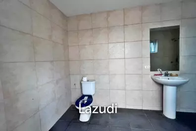 Pool Villa House in East Pattaya for Sale