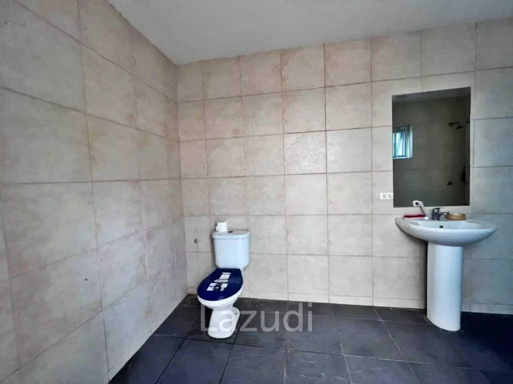 Pool Villa House in East Pattaya for Sale