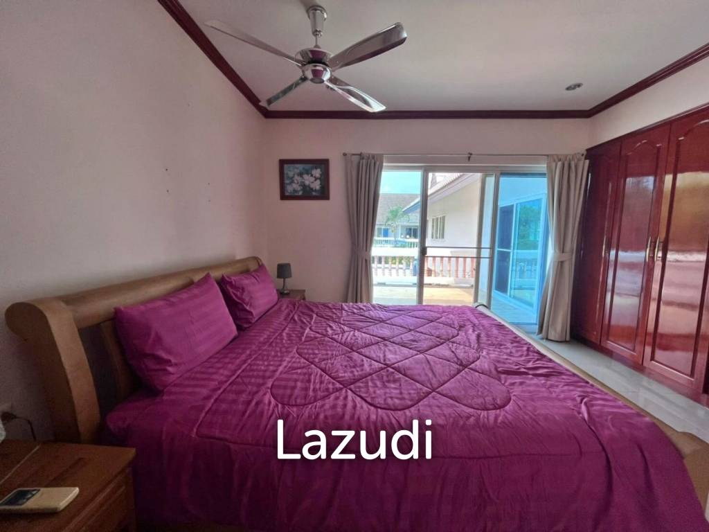 Pool Villa House in East Pattaya for Sale