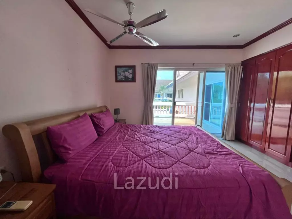 Pool Villa House in East Pattaya for Sale