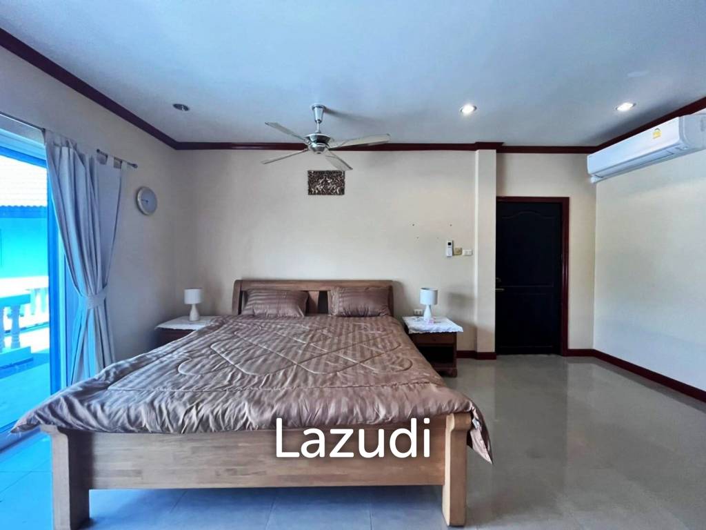 Pool Villa House in East Pattaya for Sale