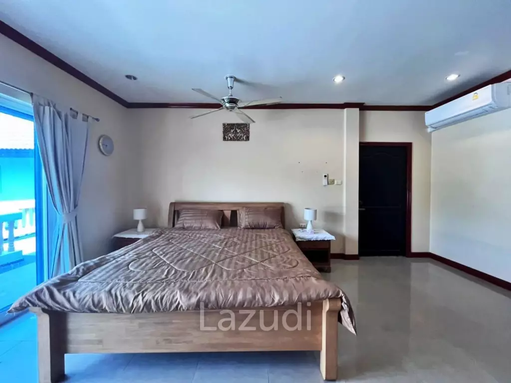 Pool Villa House in East Pattaya for Sale