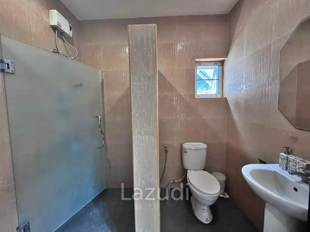 Pool Villa House in East Pattaya for Sale