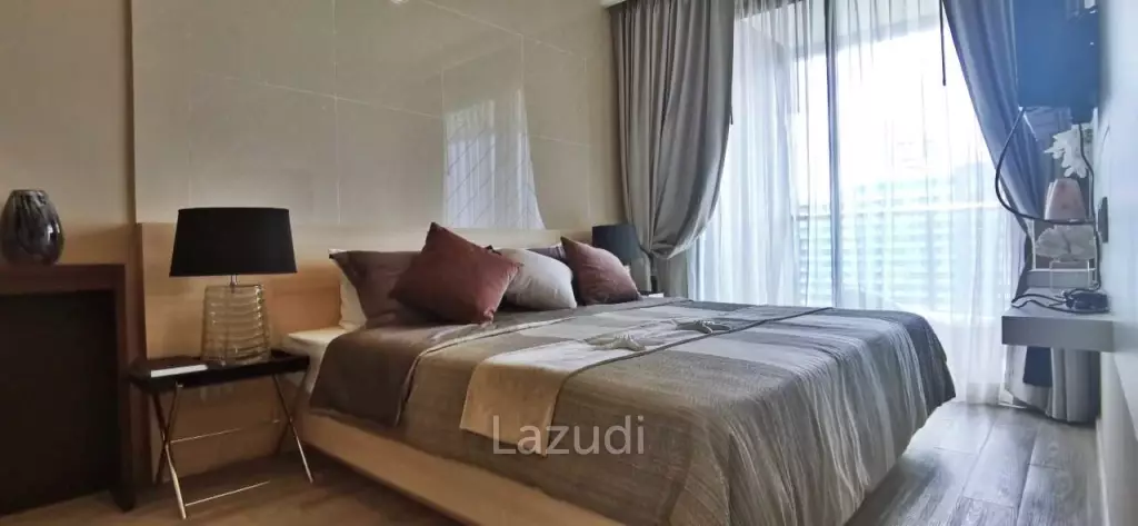 Beachfront Condo for Sale in Aeras Jomtien