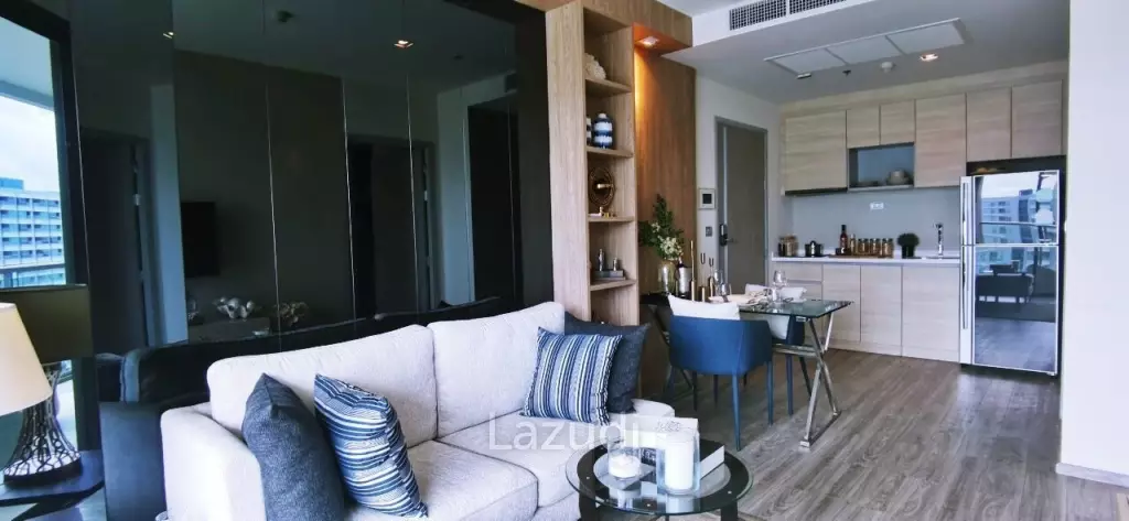 Beachfront Condo for Sale in Aeras Jomtien