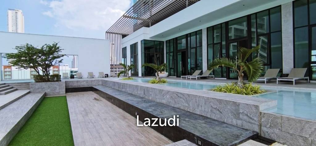 Beachfront Condo for Sale in Aeras Jomtien