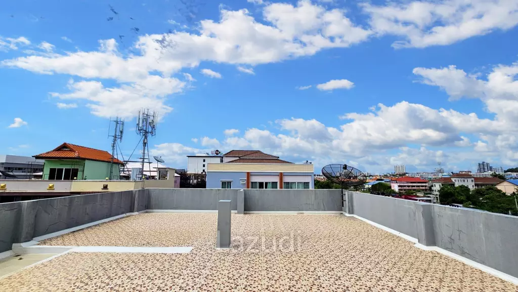 Commercial Building for Rent in Soi Kopai,