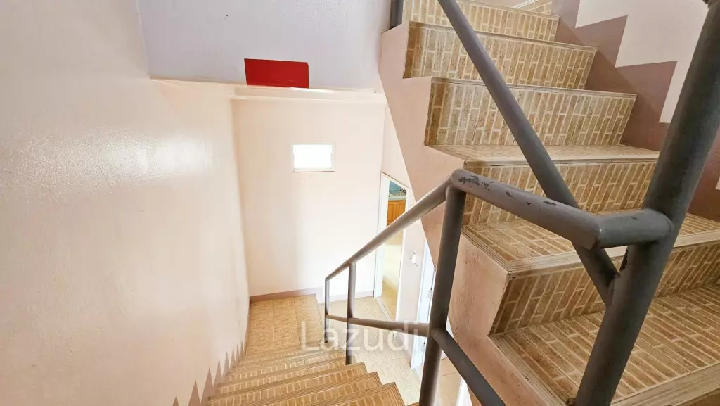 Commercial Building for Rent in Soi Kopai,