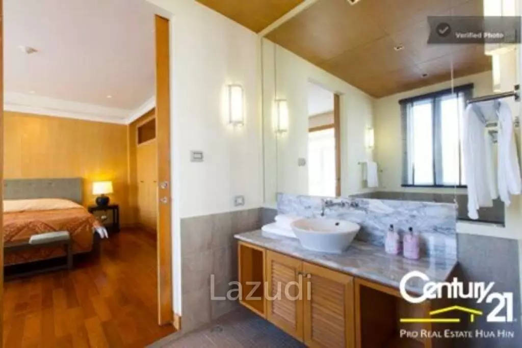 Luxury 2 Bed Condo