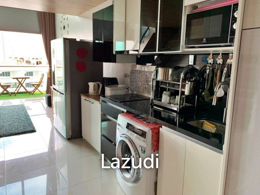 Duplex Sea Views for Sale at Wong Amat Tower