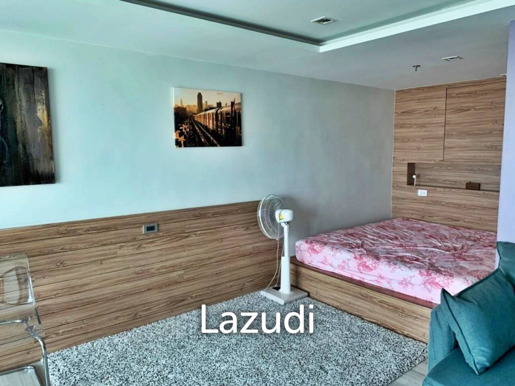 Duplex Sea Views for Sale at Wong Amat Tower