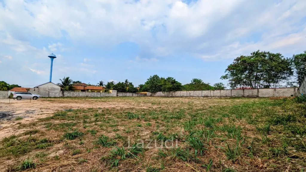 Great Location Land for Sale in Bang Saray