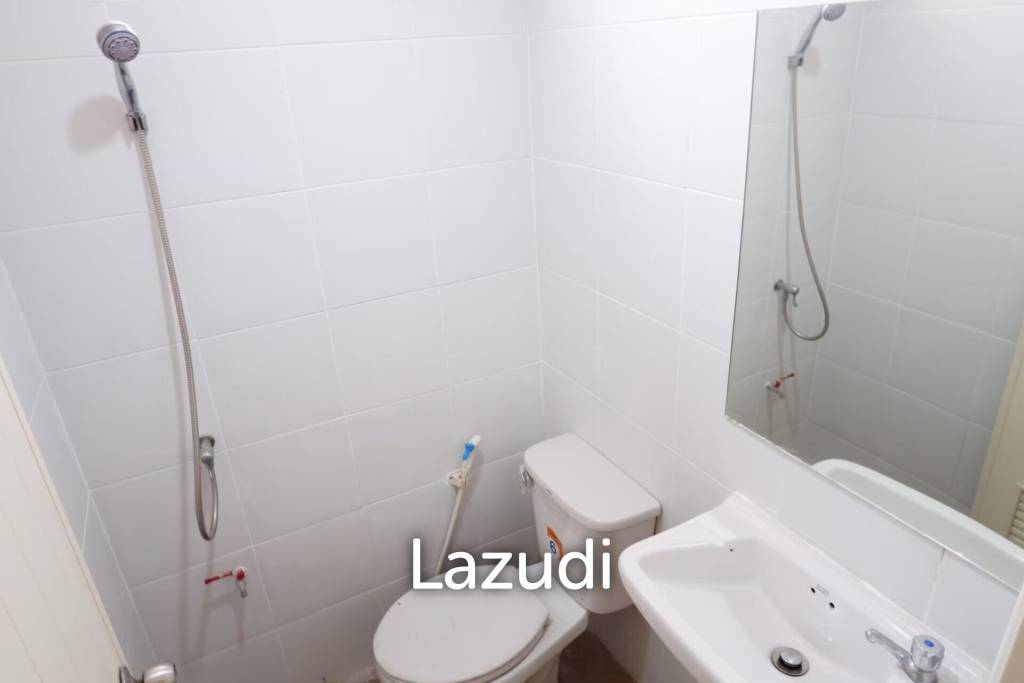 Corner Shophouse at East Pattaya for Sale