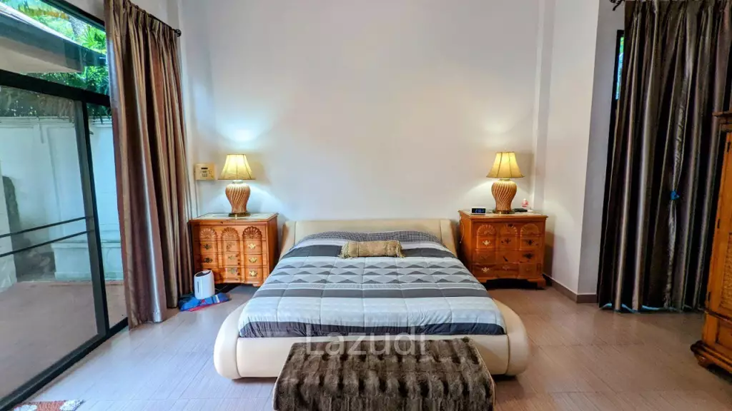 Beautiful Bali Style Pool Villa House for Sale