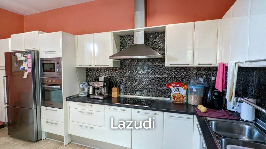 Beautiful Bali Style Pool Villa House for Sale