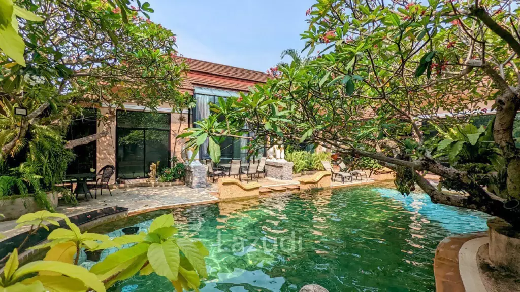 Beautiful Bali Style Pool Villa House for Sale