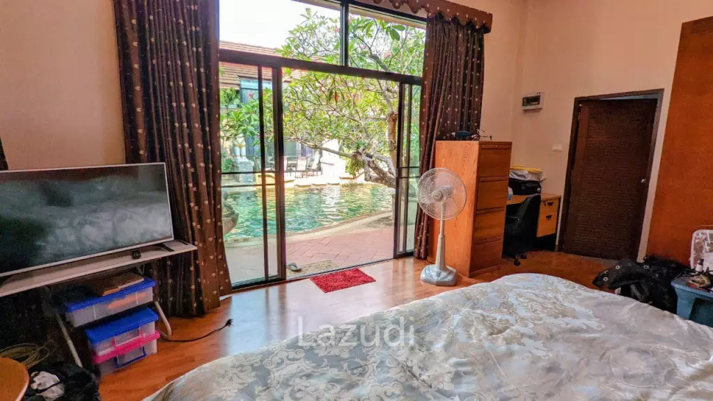 Beautiful Bali Style Pool Villa House for Sale
