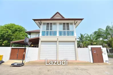 House With Private Swimming Pool for Rent