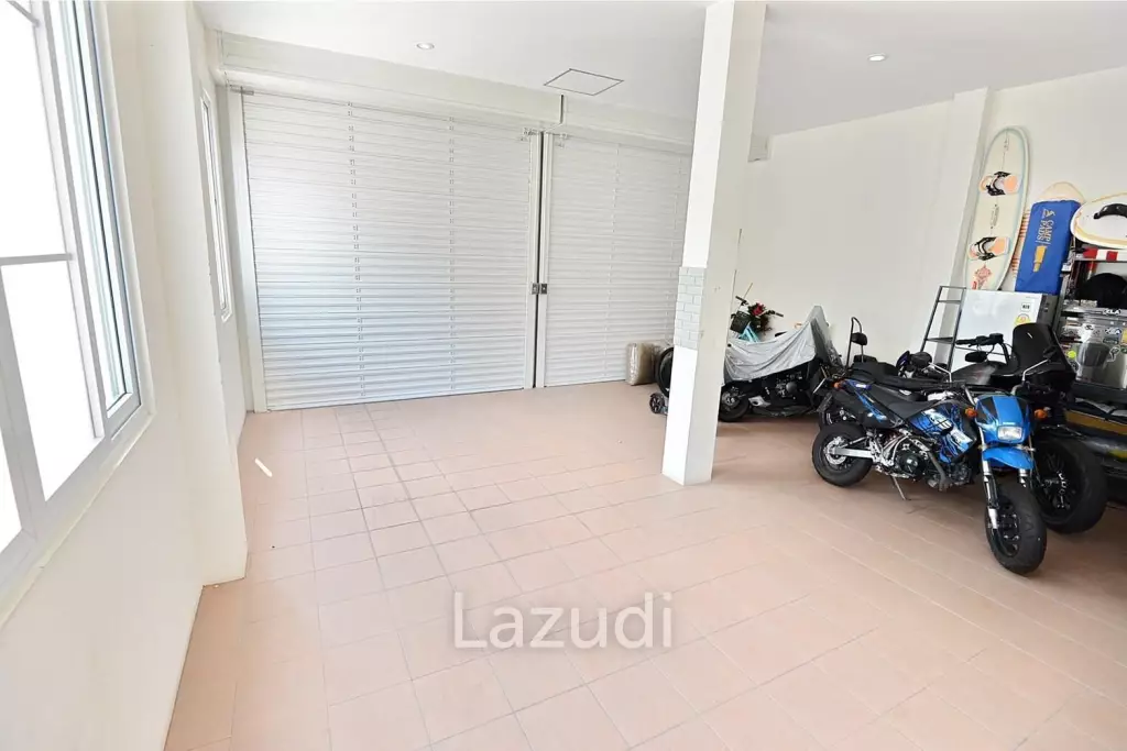 House With Private Swimming Pool for Rent
