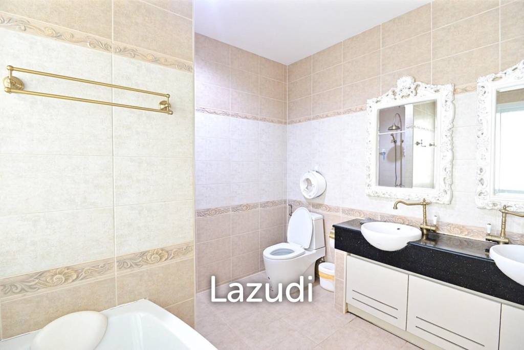 House With Private Swimming Pool for Rent