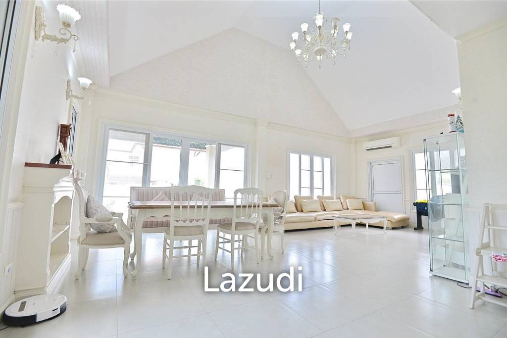 House With Private Swimming Pool for Rent